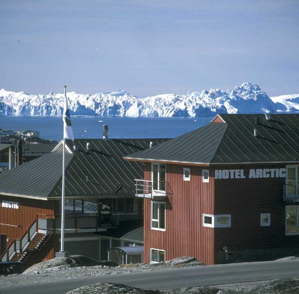 icelandic times Hotel-Arctic-icebergs