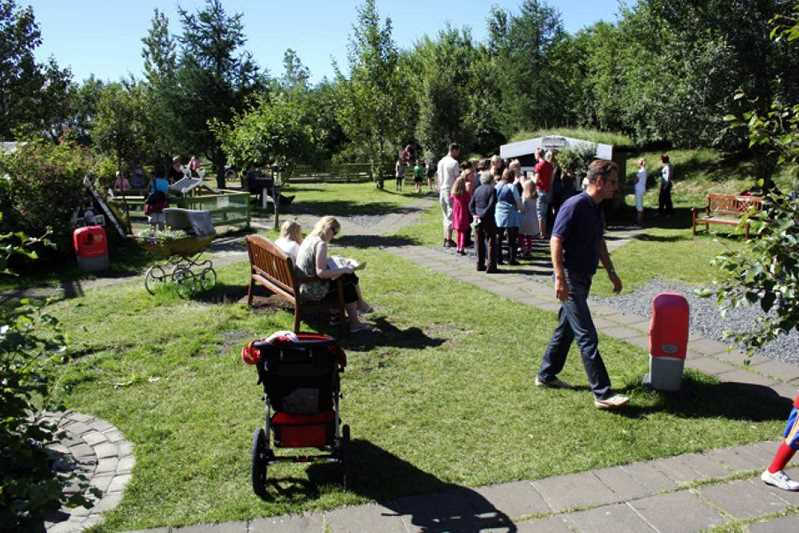slakki_Folk i gardinum