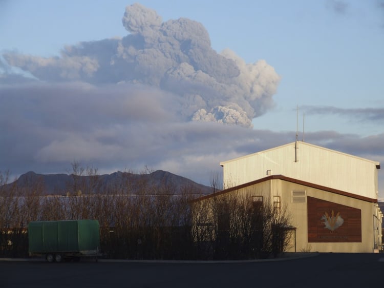 Eyjafjallajokull eruption 2010 seen from SCSI headquarters. Phota Sveinn Runolfsson.